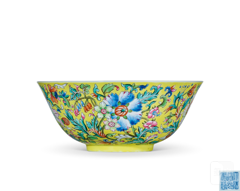 清道光 黄地洋彩西洋花卉纹碗